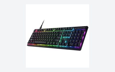 Razer DeathStalker V2 Clicky Optical Review: Low-Profile Fit and Control Tradeoffs
